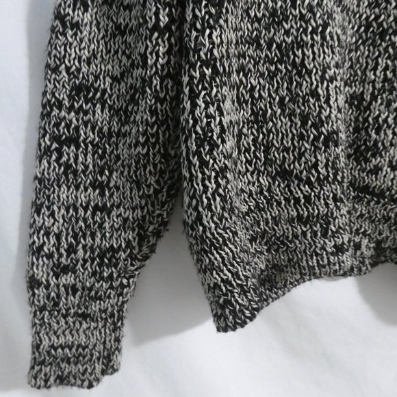 H&M | medium, m | oversized black and white knit sweater | BNWOT - Picture 6 of 16